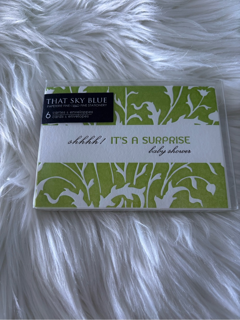 10/$10 Green 'It's a Surprise' Baby Shower Cards & Envelopes